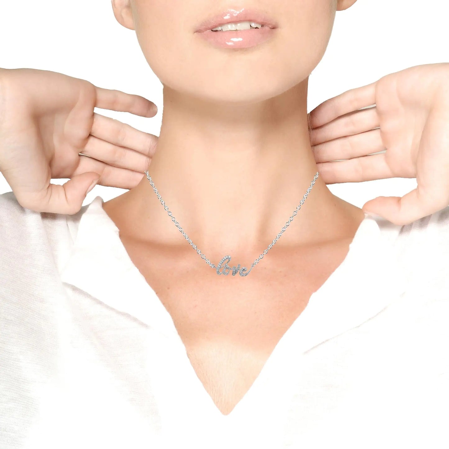 Round "Diamond Love" 18 Pendant Necklace